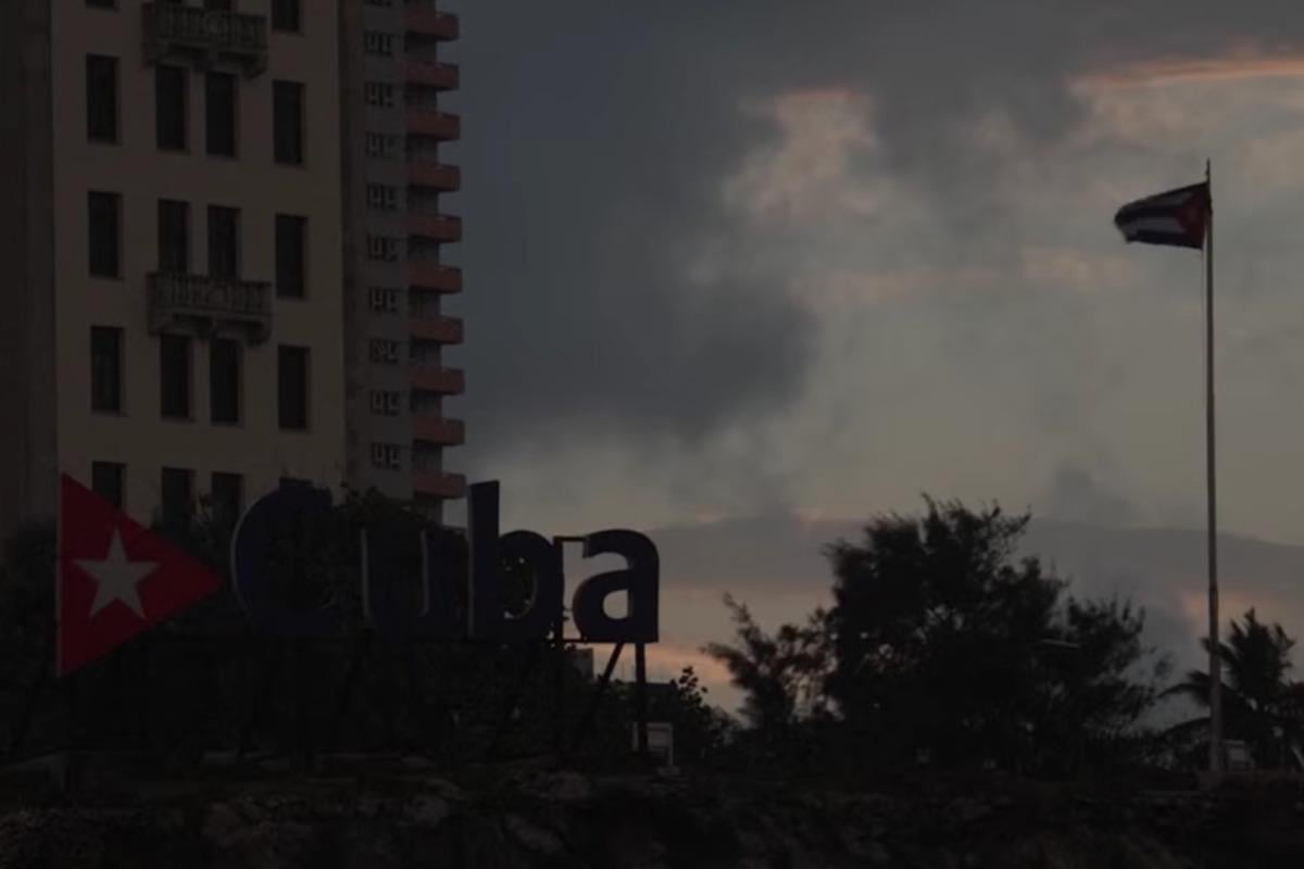 На Кубі близько 10 мільйонів людей залишилися без електропостачання, - CNN На Кубі близько 10 мільйонів людей залишилися без електропостачання, - CNN