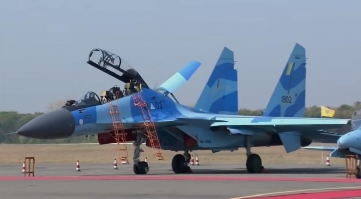 Велика країна отримала одні з найпотужніших російських винищувачів сімейства Су-30 (фото)