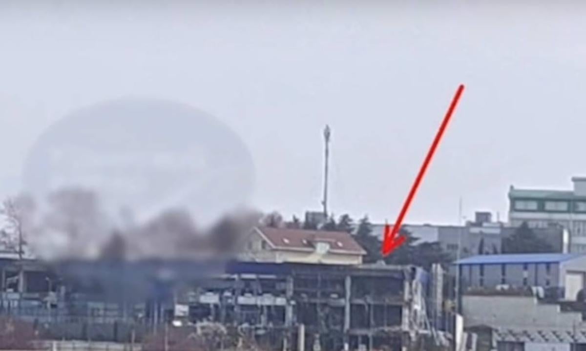 Сили оборони атакували в Криму завод, який ремонтує російські системи ППО (відео)