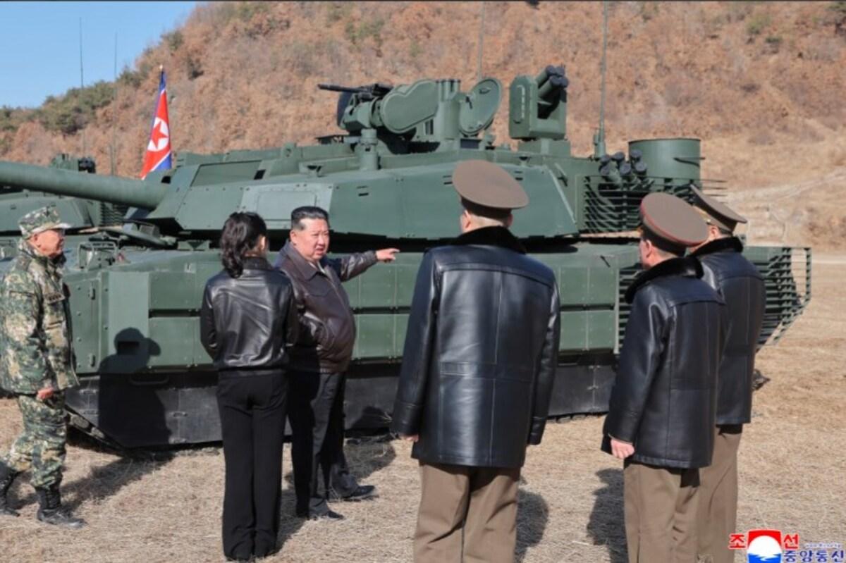 Ким Чен Ын показал новый танк со 'стопроцентной' защитой от дронов (фото)