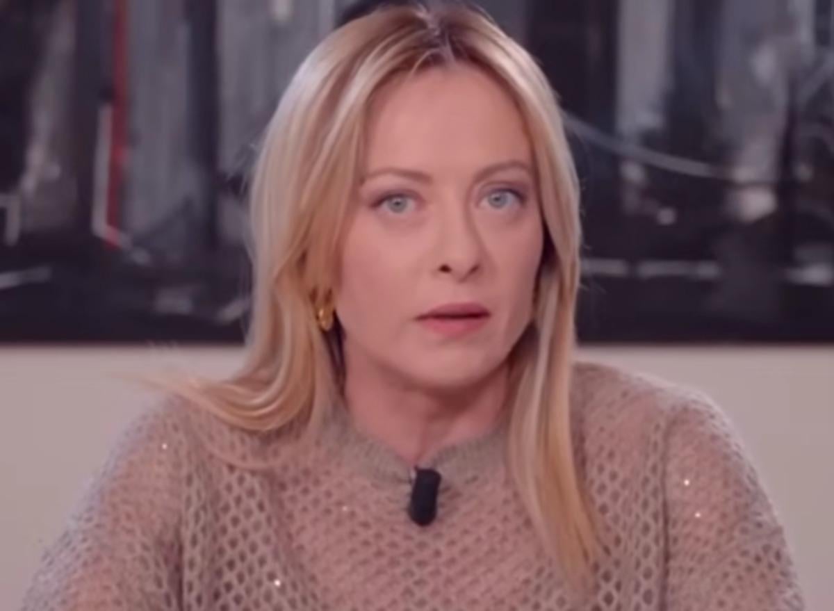 Треба гнучкість з обох сторін: Мелоні відповіла, чи дійсно підтримала позицію Орбана Треба гнучкість з обох сторін: Мелоні відповіла, чи дійсно підтримала позицію Орбана