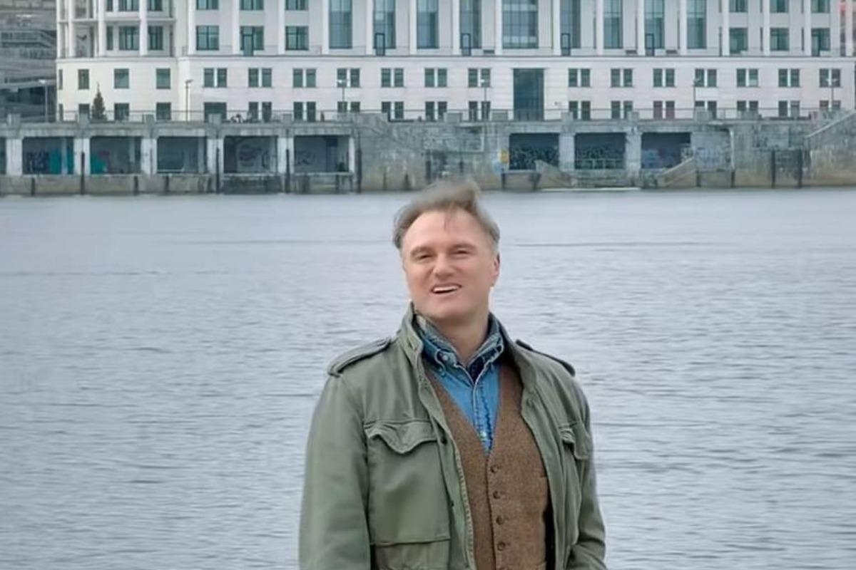 'Аж душа завмирає': Рибчинський вразив мережу перекладом хіта 'Береги' (відео) 'Аж душа завмирає': Рибчинський вразив мережу перекладом хіта 'Береги' (відео)