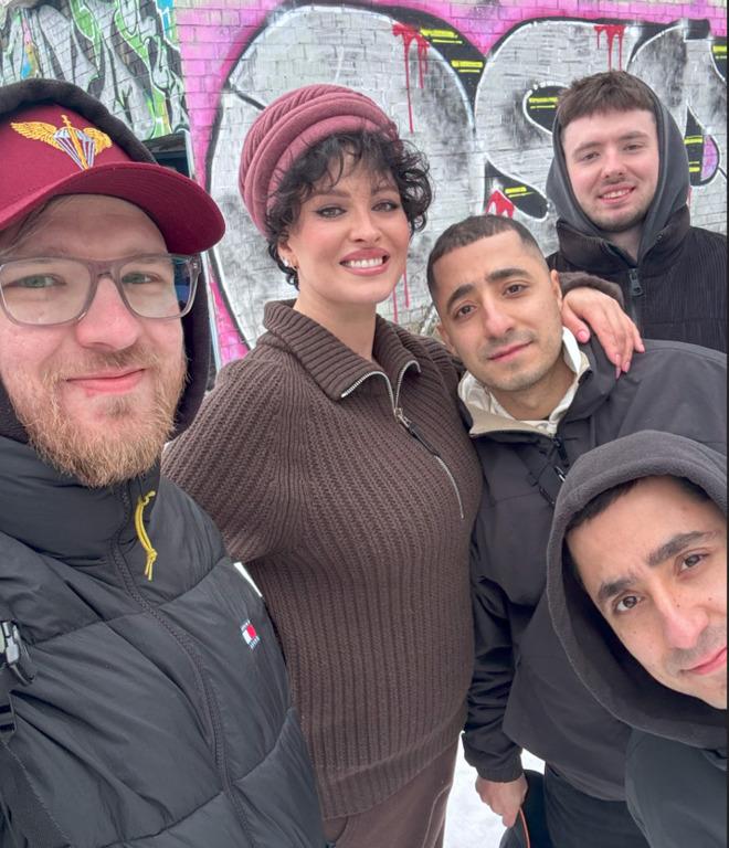 Даша Астафьева и Курган & Agregat выпустили украинскую версию песни 'Машина' для сбора на ВСУ Даша Астафьева и Курган & Agregat выпустили украинскую версию песни 'Машина' для сбора на ВСУ