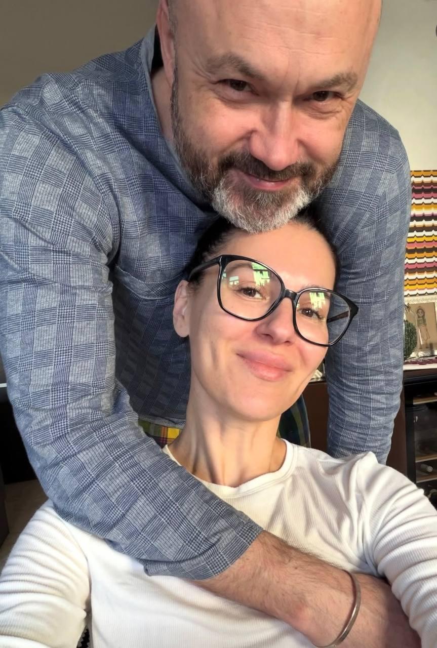 Ефросинина публично обратилась к своему мужу-военному: 'Горжусь' Ефросинина публично обратилась к своему мужу-военному: 'Горжусь'