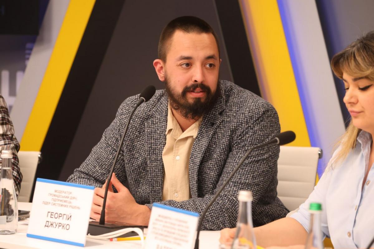 Гідно провести на фронт і зустріти: громадський діяч пояснив, як треба ставитись до захисників