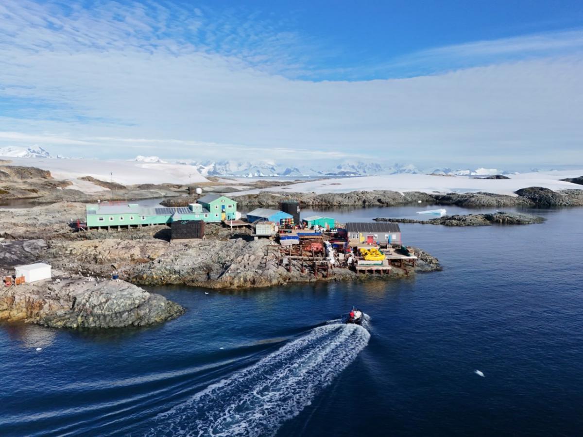 'В Антарктиді видно центр нашої галактики. Таке відчуття, що ти зовсім близько до космосу', – керівниця 31-ї УАЕ Анжеліка Ганчук