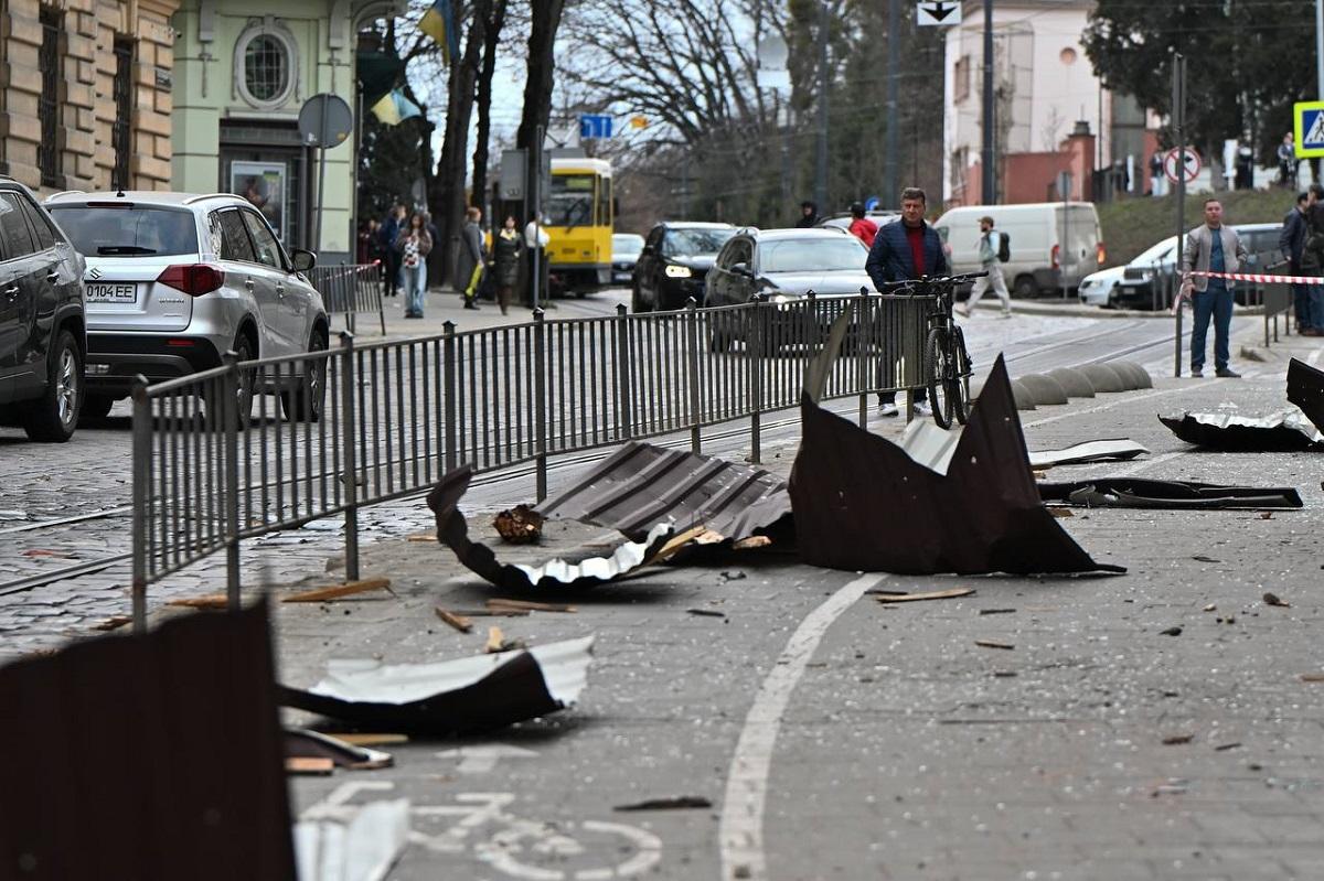 Садовой после реакции Мадяра заявил, что его слова о ПВО были эмоциональными и некорректными Садовой после реакции Мадяра заявил, что его слова о ПВО были эмоциональными и некорректными