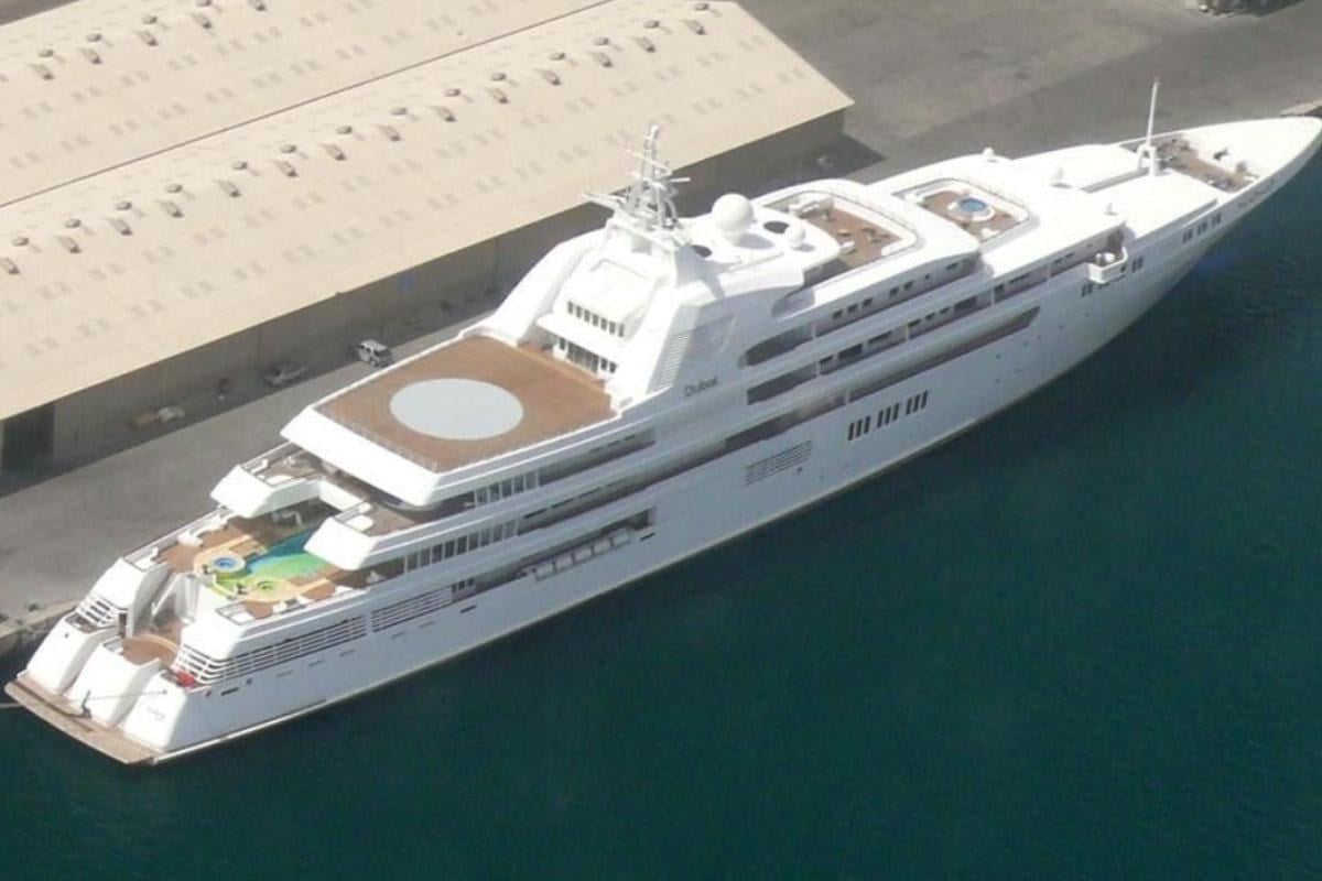 Эмир Дубая приказал разобрать роскошную яхту стоимостью 500 миллионов долларов из-за одного звонка Эмир Дубая приказал разобрать роскошную яхту стоимостью 500 миллионов долларов из-за одного звонка