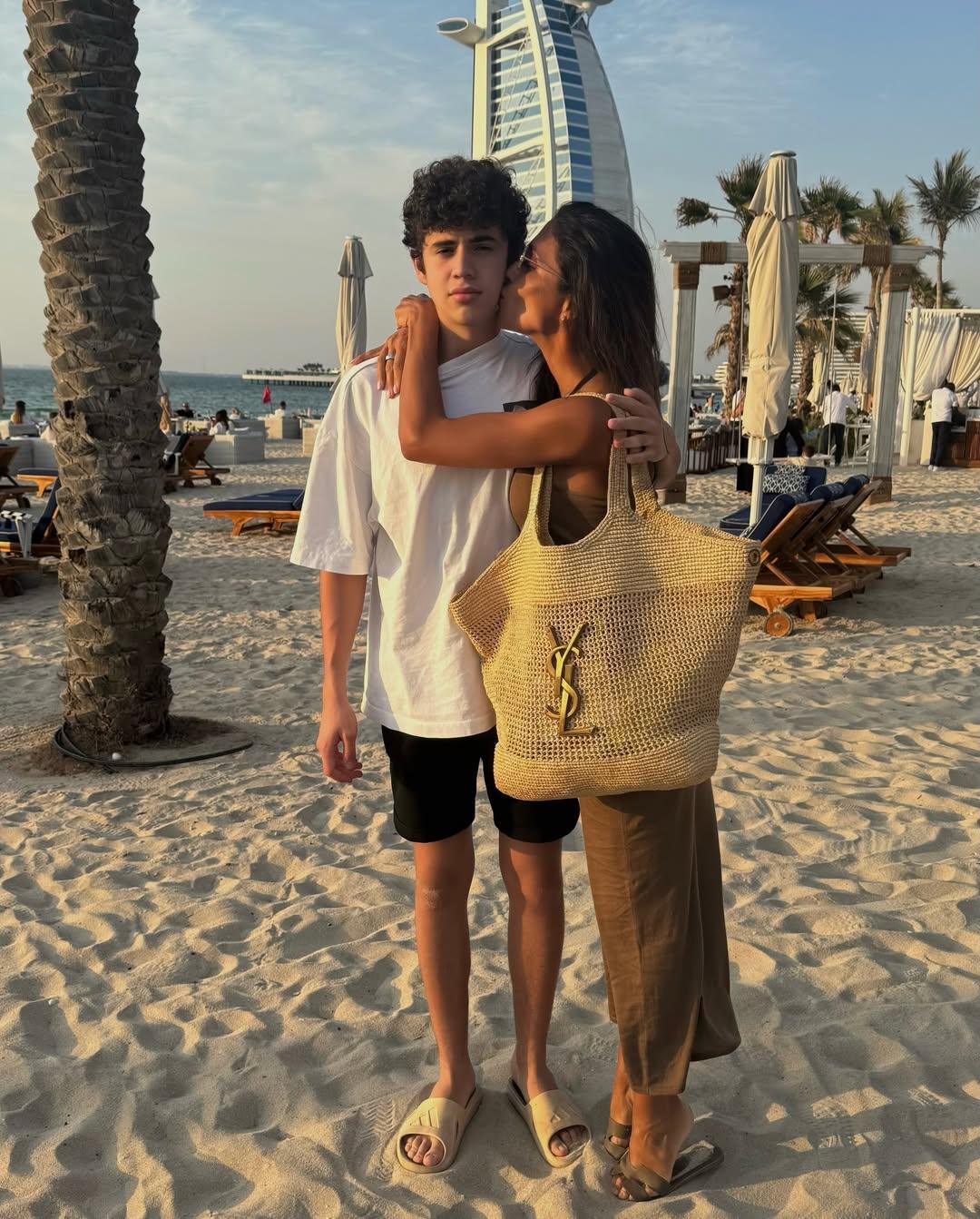 Димопулос раскрыла правду, как ее 17-летний сын от Джеджулы выбрал Украину