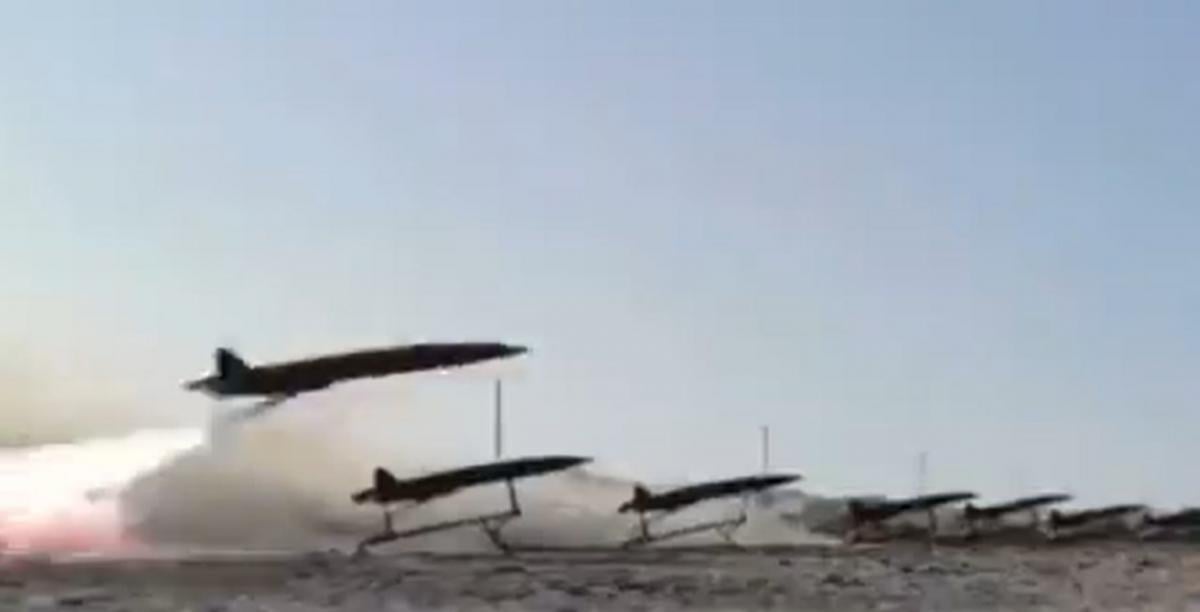 Китай розпочинає масове виробництво нового небезпечного дрона: з дальністю 1200 кілометрів