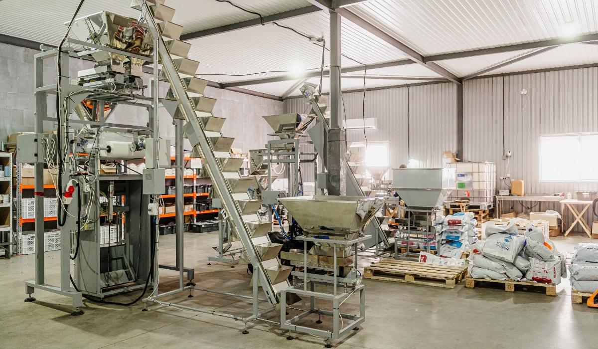 Як обрати корм для собак і котів: практичні поради для довголіття від PRACTIK Як обрати корм для собак і котів: практичні поради для довголіття від PRACTIK