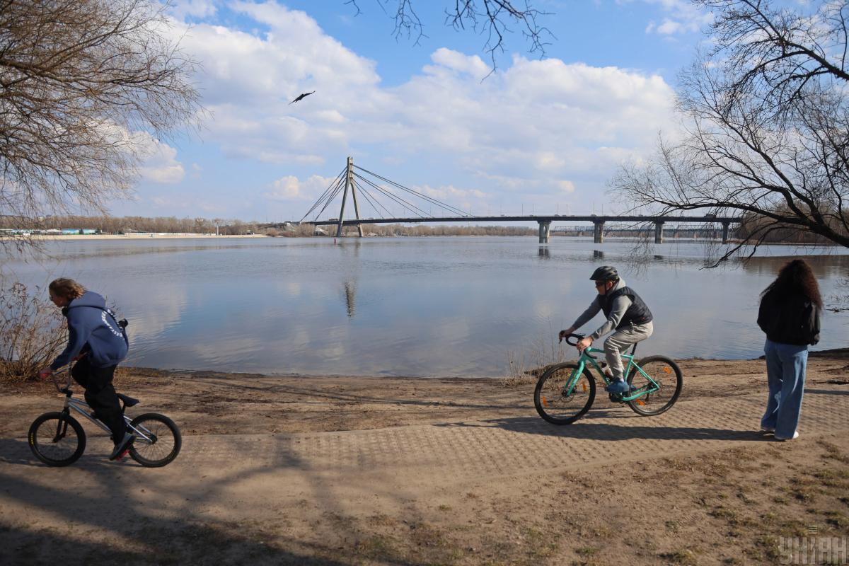 Неделя в Киеве завершится приятным теплом, потом - похолодание Неделя в Киеве завершится приятным теплом, потом - похолодание