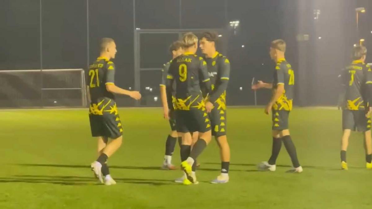 Григорій Козловський будує майбутнє: 'Рух' U-16 переміг 'Баварію' в Мюнхені Григорій Козловський будує майбутнє: 'Рух' U-16 переміг 'Баварію' в Мюнхені