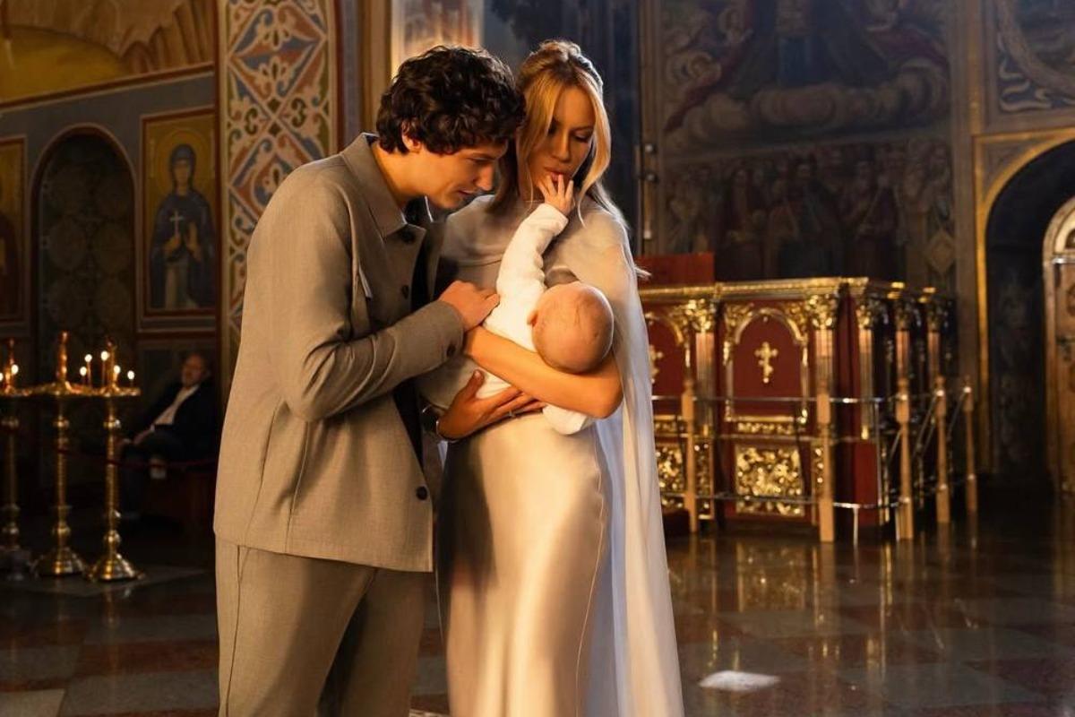 Жених Никитюк показал новое фото с сыном