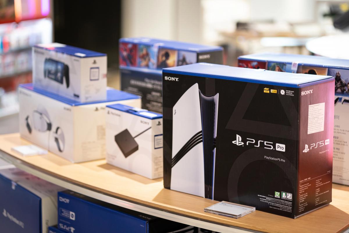 Геймеры начали массово скупать PlayStation 5 Pro накануне грядущего подорожания Геймеры начали массово скупать PlayStation 5 Pro накануне грядущего подорожания