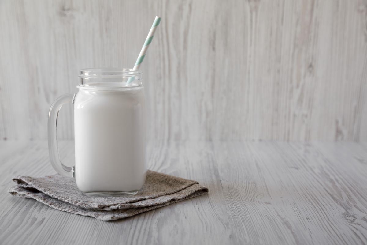 Напій, який зволожує та додає сили краще за інші: достатньо однієї склянки