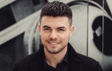 Известный украинский певец показал, как выглядел в студенческие годы (фото)