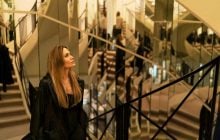 "Кутюр": обзор душевной драмы с Анджелиной Джоли о судьбах людей по ту сторону модной индустрии