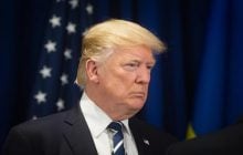 У Трампа объяснили, почему США решили смягчить нефтяные санкции против РФ