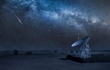 Ученые поймали лазерный сигнал от объекта в 8 миллиардах световых лет: что это может быть