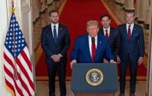 "Скептично налаштований": в Politico розкрили, хто відмовляв Трампа від війни проти Ірану