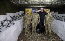 Кличко передав бійцям 225 штурмового полку 3100 БПЛА різних типів від громади Києва