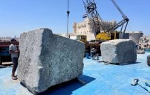 В Египте из моря извлекли 80-тонные блоки самого известного маяка: какой секрет хотят раскрыть ученые