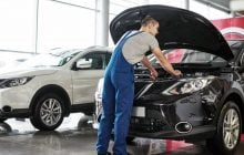 Автомеханіки назвали 9 речей, які вони ніколи не роблять із власною машиною