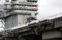 Секрет "невидимості" авіаносця: чому гіганта USS Abraham Lincoln фарбують саме в цей колір
