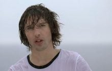 Виконавець хіта "You're beautiful" осоромився в мережі своїм образом в шапці з гербом РФ (фото)