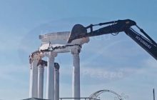 Росіяни зносять знамениту споруду в окупованому Криму