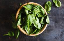 Чи потрібно мити упаковану зелень і чому це може бути небезпечно: пояснення експертів