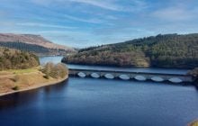 Похороненный под водой: в Англии есть необычная деревня, которая время от времени "оживает"