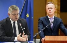 "Пусть звонит, кому хочет". Фицо попытался оправдать Сийярто за тайные звонки Лаврову