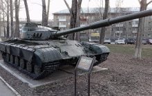 Чи правда, що РФ "списала" танки Т-64 і відправляє їх на монументи: пояснює експерт