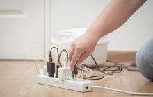 Вы зря доверяете сетевому фильтру: он может быть уже "просрочен"