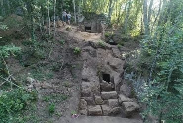 Археологи вскрыли запечатанную гробницу возрастом 2600 лет: увиденное их поразило