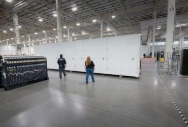 Китай випередив світ у гонці акумуляторів, що можуть працювати кілька днів