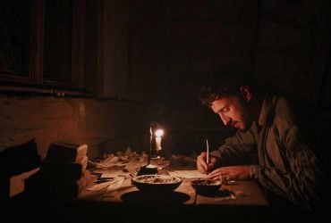 "Гамнет": обзор нового фильма Хлои Чжао, считающегося одним из фаворитов "Оскара-2026"