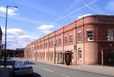 Історія довжиною майже 200 років: що відомо про найстарішу залізничну станцію світу