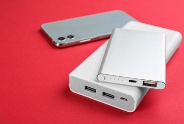 Для ноутбука і не тільки: експерти назвали 5 найкращих повербанків прямо зараз