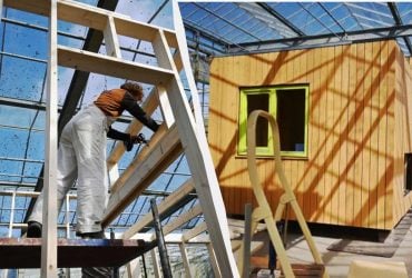 Сімейна пара побудувала будинок з нуля за допомогою ChatGPT: що у них вийшло