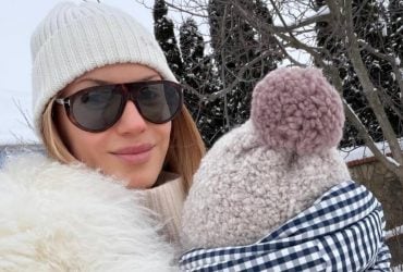 "Які ви чарівні": Нікітюк замилувала мережу новими фото з маленьким сином