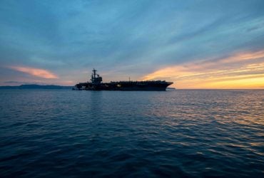 Морской R2-D2: как автономный робот защищает авианосец США от ракет и дронов