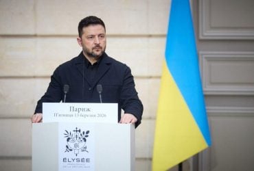 Целая Санта-Барбара: Зеленский назвал причину переноса трехсторонних переговоров