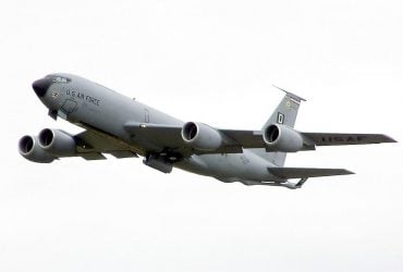 Екіпаж заправника США, що розбився в Ірані, не мав парашутів через економію, - ЗМІ