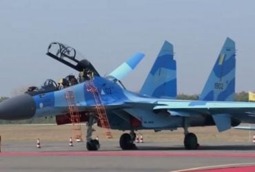 Большая страна получила одни из самых мощных российских истребителей семейства Су-30 (фото)