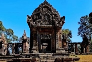 Зіткнення на межі Камбоджі та Таїланду стирають з лиця землі унікальний стародавній храм