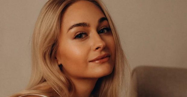 акторка розповіла про перелом пальця