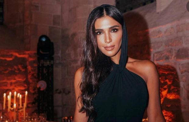 "Накупила воды и еды": Санта Димопулос рассказала об обстановке в Дубае